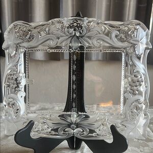 Elegant Clear and Silver Decorative Frame